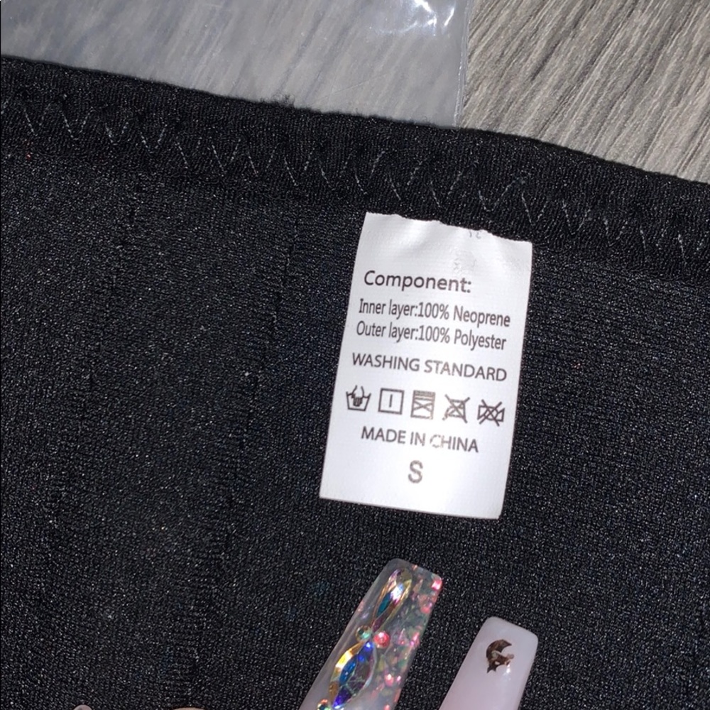Waist Trainer - Picture 3 of 4